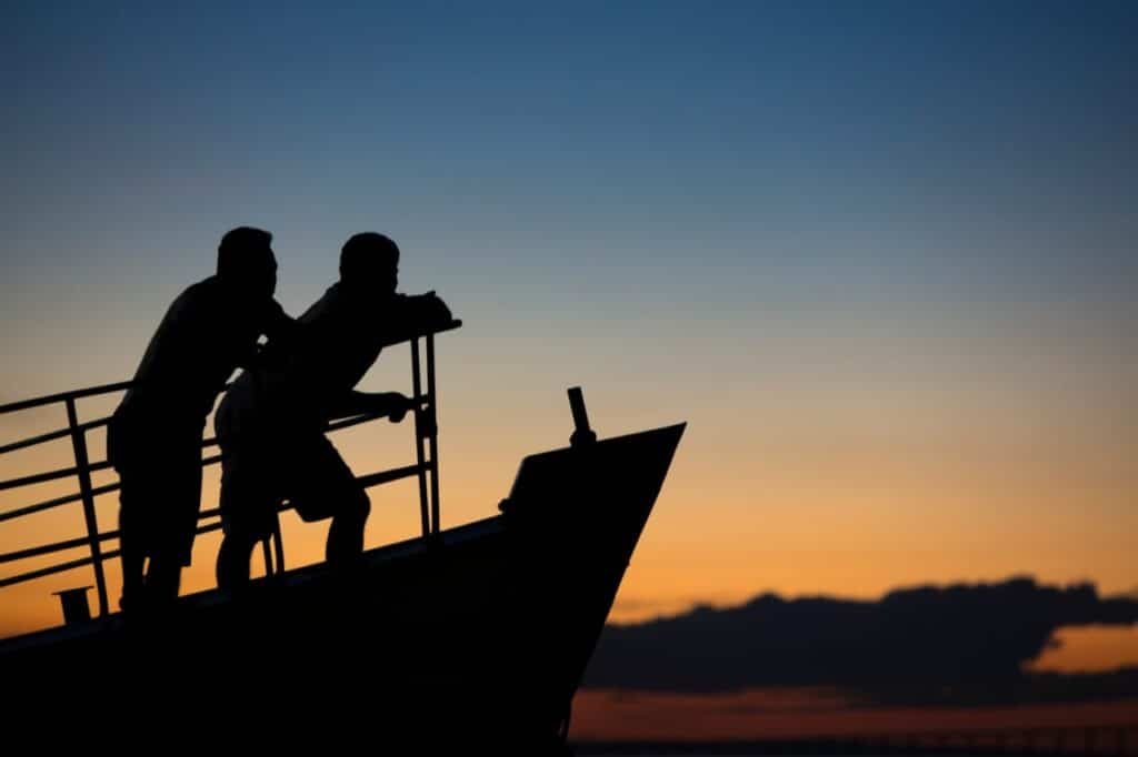 Jornada de trabalho e descanso dos Tripulantes de Navios de Cruzeiros: uma análise dos direitos assegurados pela CLT
